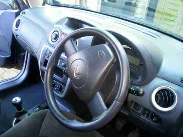 Citroen C3 1.4 Confort - 05 /2006 - 115.767 KM schwarz inkl. Winterreifen