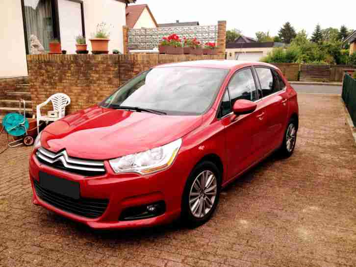 Citroën C4 VTi 95 Tendance (rot, unfallfrei,10.400km, EZ 06/2011, Schaltgetr.)