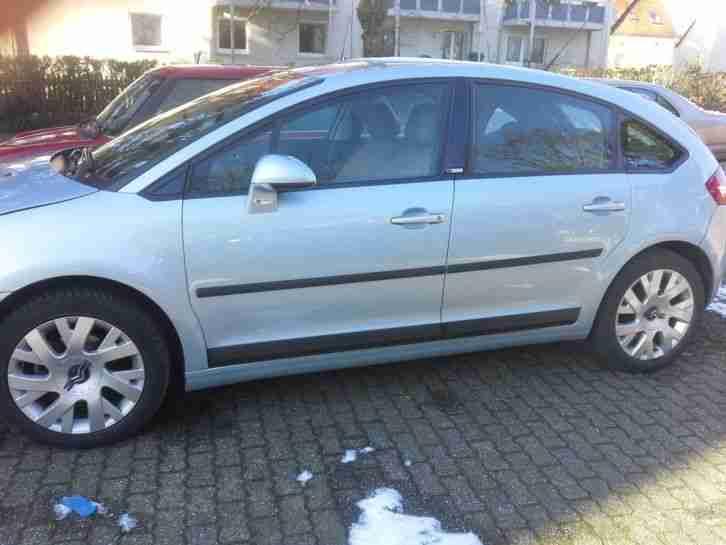 Citroen C4 Xenon Klima Anhängerkupplung Tüv Neu 02/16