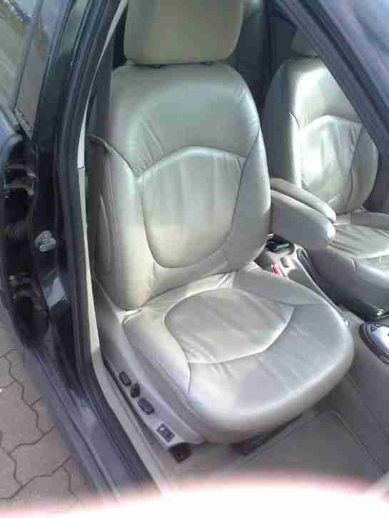 Citroen C5 2.2 HDI Diesel grüne Plakette Vollausstattung Leder, AHK, Klima, Navi