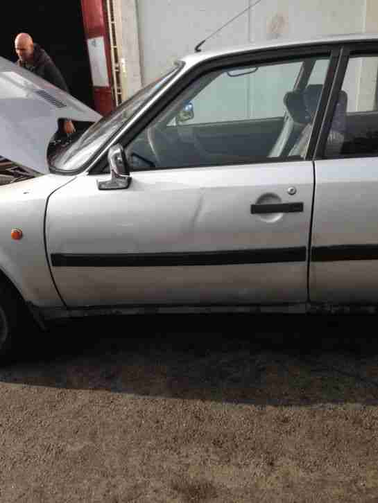 Citroen (F) Scheunenfund Oldtimer Diesel