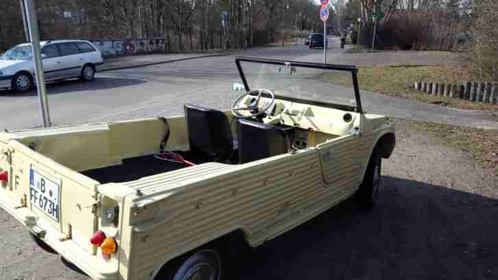 Citroen Mehari Oldtimer Cabrio Werbeträger
