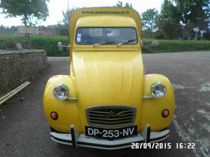 Oldtimer 2 cv AKA 400