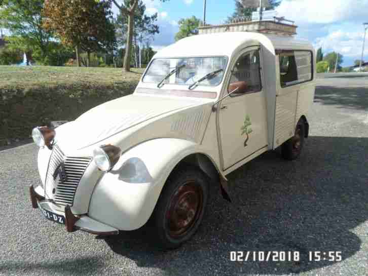 Oldtimer 2cv Kastenente mit Slbstmördertüren Bj