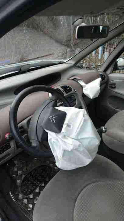 Citroen Picasso (F) 1,6 Elegance Unfallwagen
