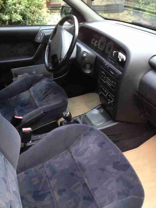 Citroën Xantia 2.0 16V VSX Zahnriemen/Tüv 18 Monate !! Klima