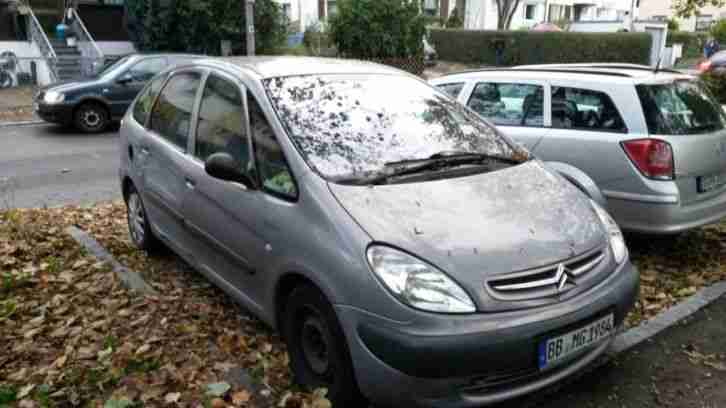 Citroen Xsara Picasso BJ 2001 Unfallschaden hinten rechts