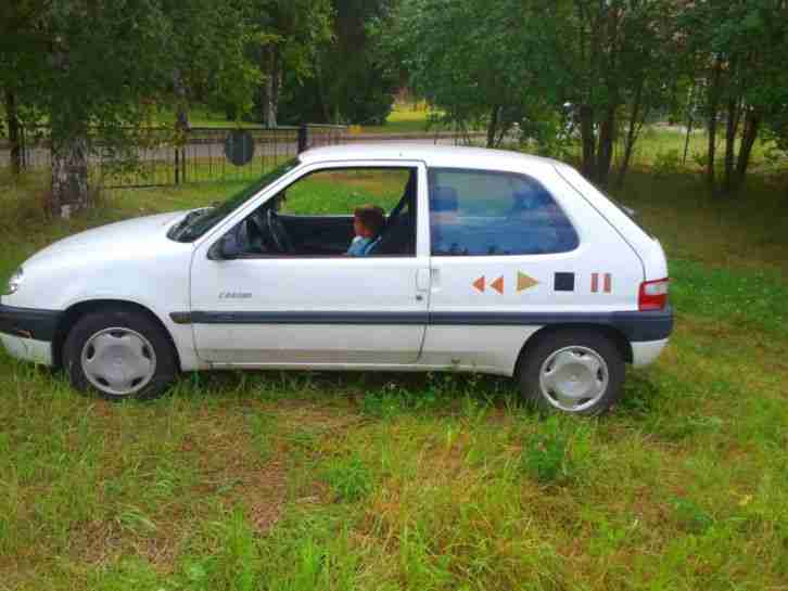 Citroen kleiner sparsamer Saxo Diesel Baujahr 2002, Tüv guter zustand/fahrbereit