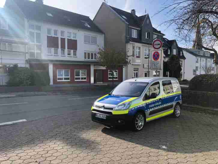 Citrön Berlingo Polizei Auto Optik Bekannt aus SAT 1 &