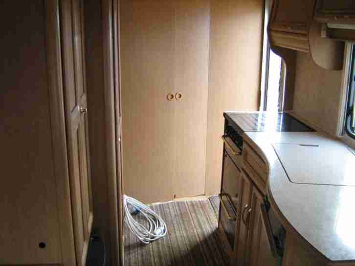 Compass Pentara BJ 1999 12V autark Backofen Grill Neureifen
