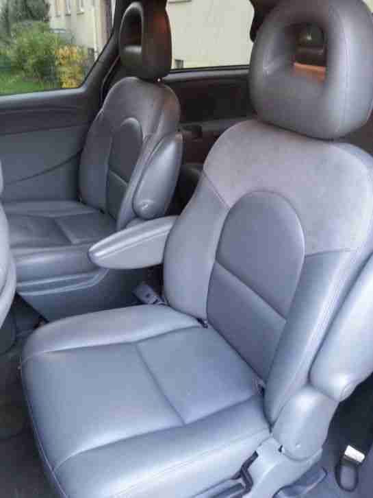 Crysler Voyager 2,8 TD - 150 PS - Grüne Plakette !