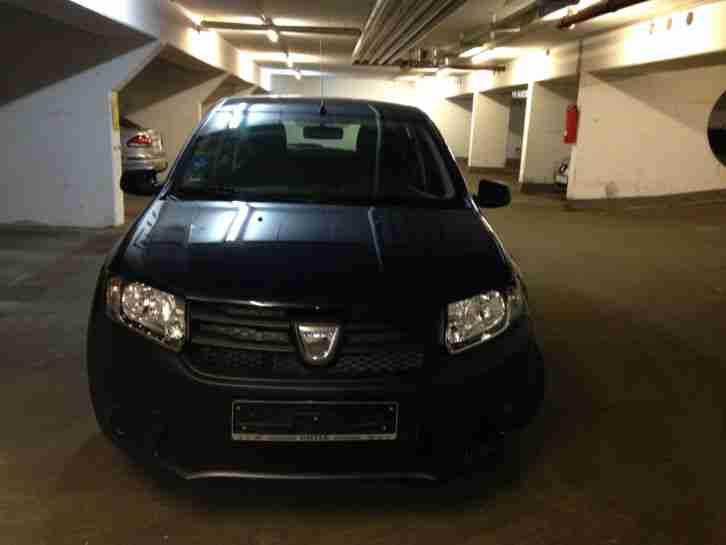 DACIA SANDERO Benzin EZ 07.2013 Top Zustand