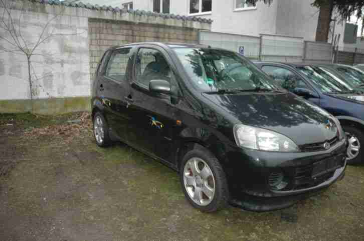 DAIHATSU YRV 12.2003 1.0