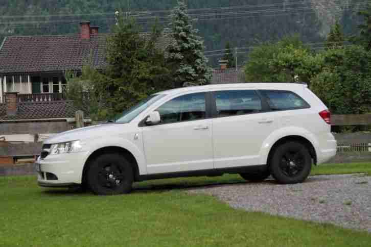 DODGE JOURNEY SXT 2,4 mit 170PS Euro4, AHK, Klima, Tempomat, ALU, Rückfahrkamera