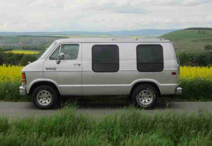 DODGE RAM 150 Van 3,9 V6 Automatik Truck Kombi Transporter Chrysler US Car