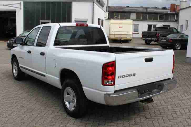 DODGE RAM 1500 SLT QUAD CABIN 4,7 MAGNUM AUTOMATIK 2002 , 2 HAND WEISS/GRAU