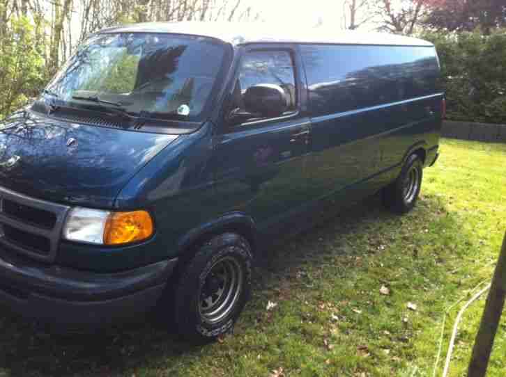 DODGE RAM VAN