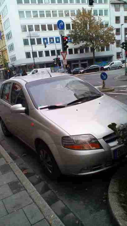 Daewoo Kalos 1.4L 16V ErstZul:2004 Tüv 10/2015 klima Zv mit Fernbedinung