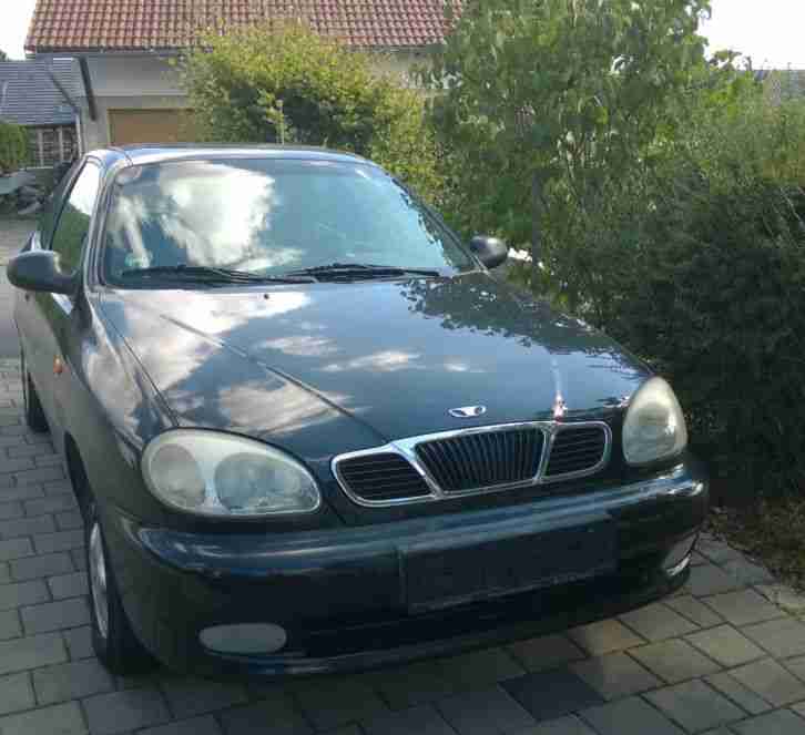 Daewoo Lanos 1, 4 mit Anhängerkupplung