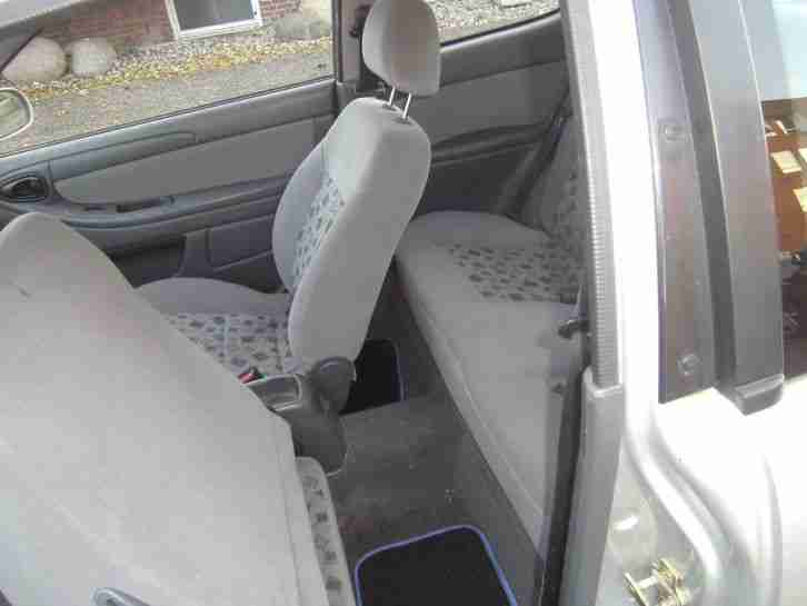 Daewoo Lanos, BJ 2002, KM:119100, mit Klima