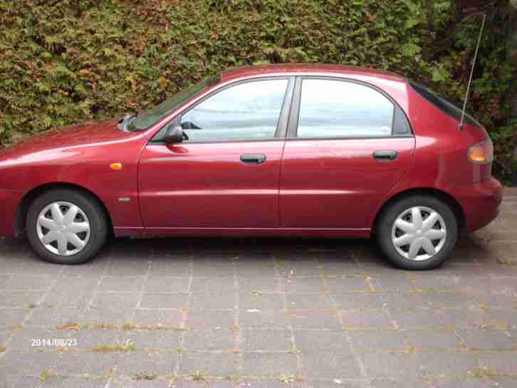 Daewoo Lanos Klat 1, 4 Cool, 5Türer Klima Tüv AU 5 15 Rot Met. 55KW, EZ 01.2002