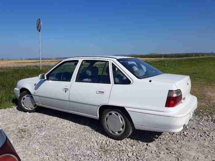 Daewoo Nexia Neuer Tüv,1,5 16 V 1.Hand mit 57000KM,Weiß