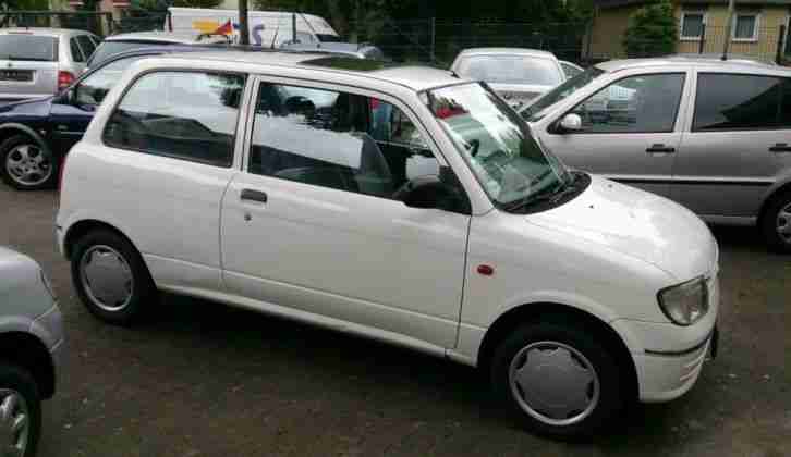 Daihatsu Cuore 1.0 - 5L/100 KM Automatik TÜV 9/2015 sparsam gepflegt