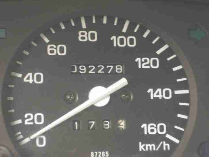 Daihatsu Cuore 92.000 km Bj 98 rot Allwetterreifen neu TÜV 02.15