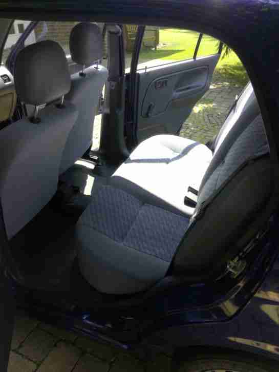 Daihatsu Cuore Mira L7 mit 14 Monaten HU