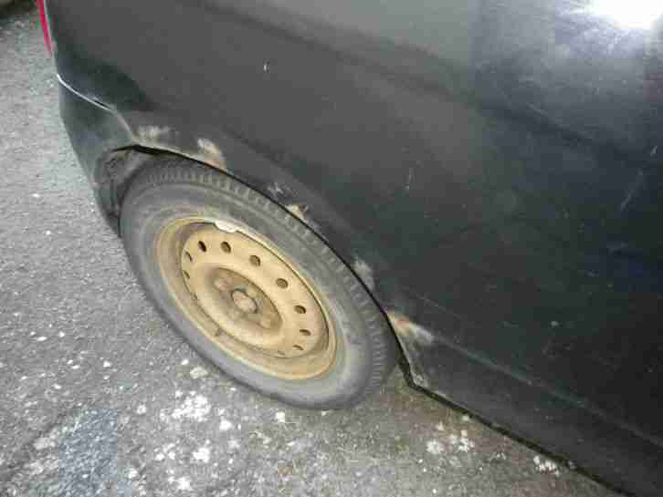 Daihatsu Cuore zu ausschlachten,Über 140 000 km, 3 türer, kein Tüv, kein Hu,