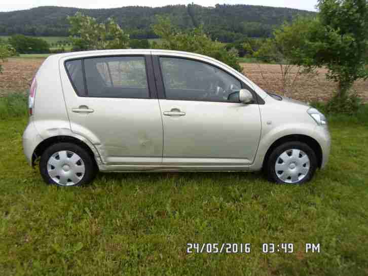 Sirion 1, 3l Benziner 64KW 5Türer Klima 72630