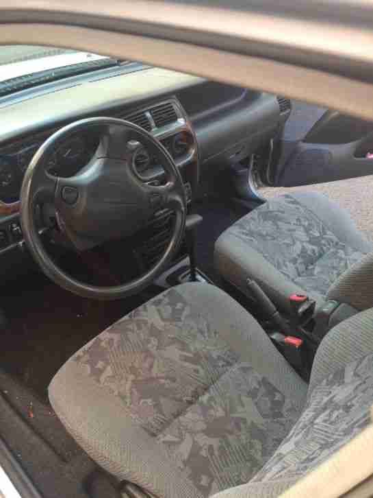 Daihatsu Sirion 1000€ FP