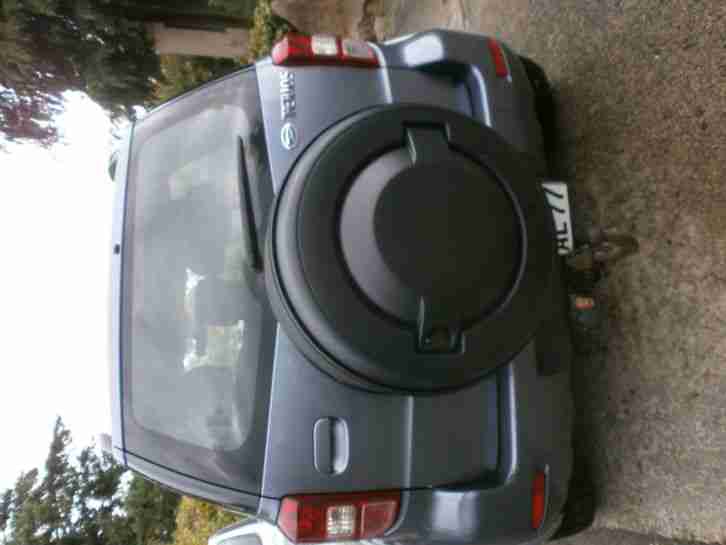 Daihatsu Terios J2 SUV AHK 4x4, LPG Autogas 105 PS TÜV 12/17 acht fach bereift