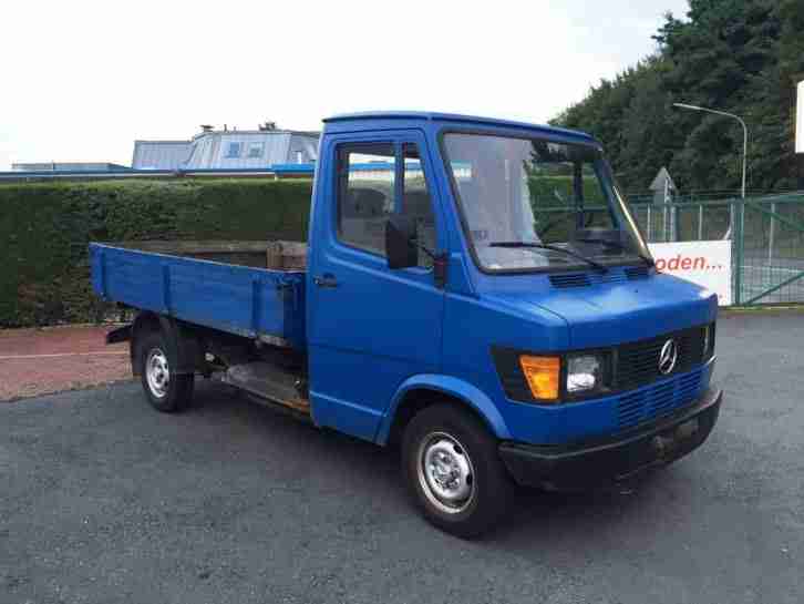 Daimler Benz 207 Typ 601 D Transporter Pritschenwagen 9