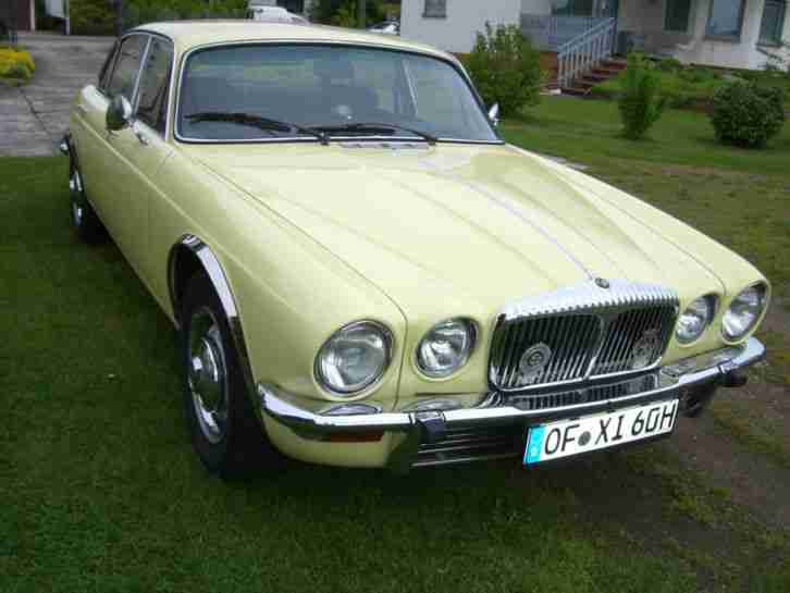 Daimler Sovereign RHD , baugleich Jaguar XJ 6