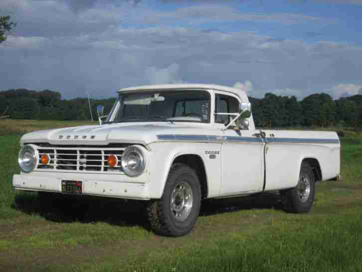 Dodge D200 Bj. 1966 Pick up Truck V8 Lassie