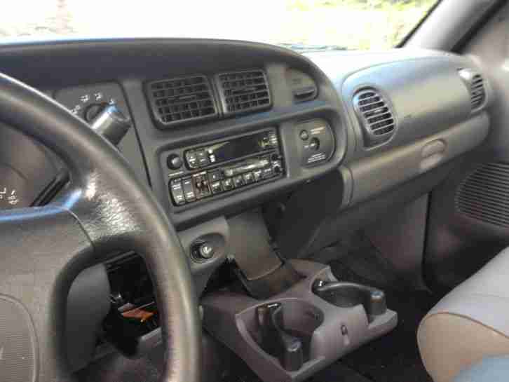 Dodge Ram Pick Up 1500 Magnum