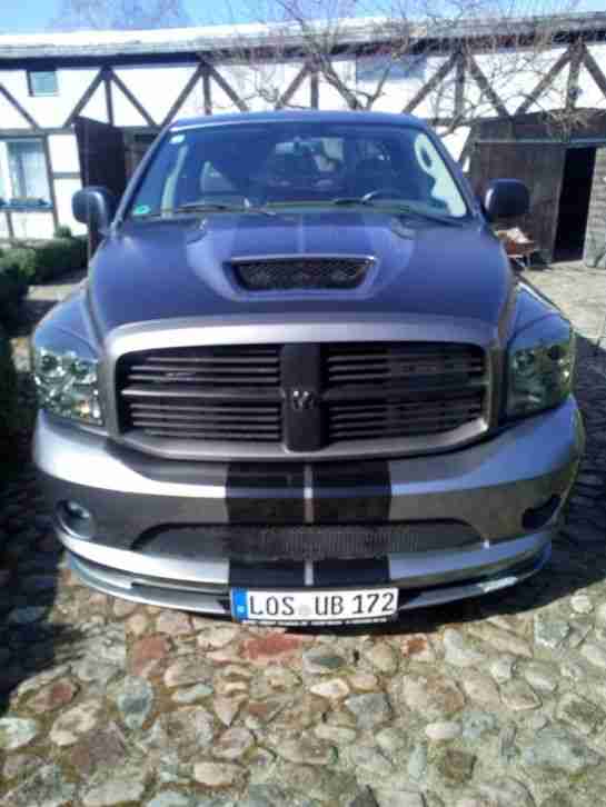 Dodge Ram SRT 10 zu Vermieten für Hochzeit Ausflug