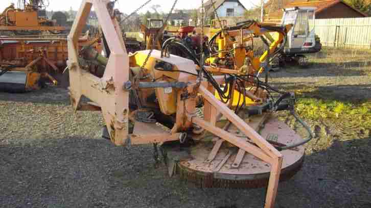 Doppstadt Frontmäher Randstreifenmäher Rasenmäher DRM 120 für Unimog o. Traktor