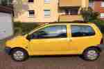 Ein Top Wagen Twingo 1 HAND GARAGEN FAHZEUG