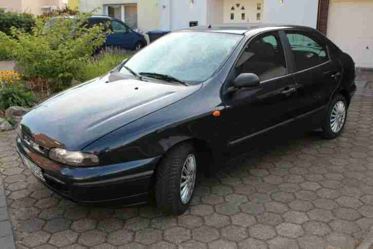 FIAT BRAVA SX 80 PS und 1,2 Liter Motor. Reifen von 2017 EZ 2001