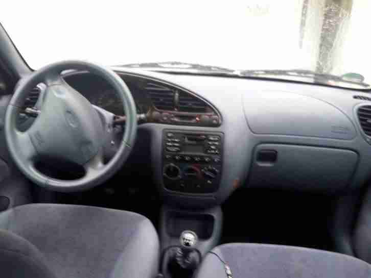 FORD FIESTA GHIA Spezial Edition ! Baujahr 1998