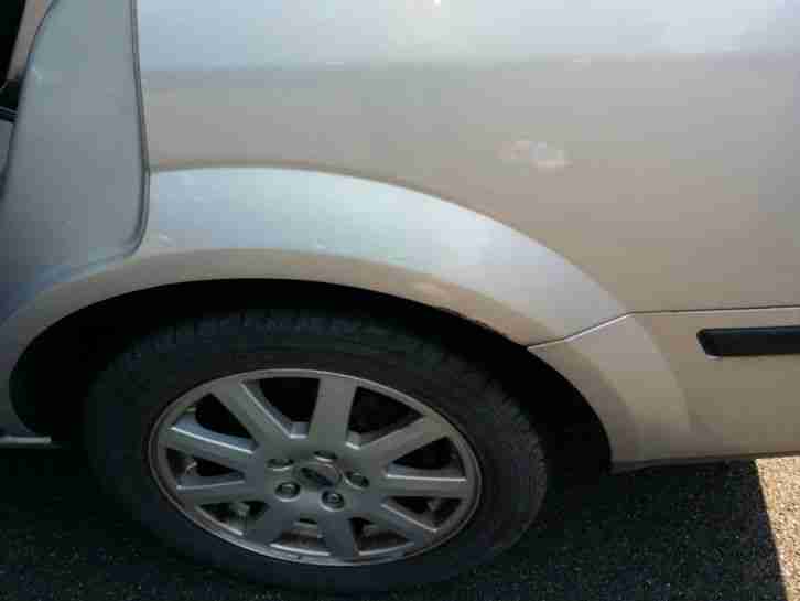 FORD MONDEO TURNIER 1,8 BENZIN