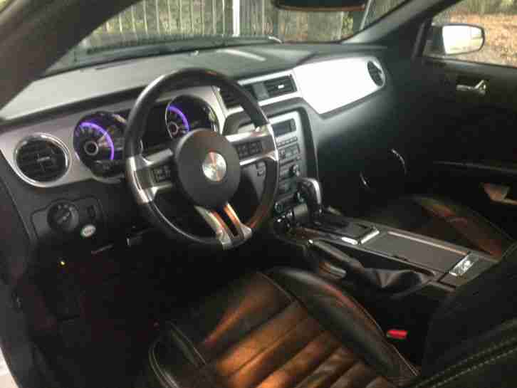 FORD MUSTANG 3,7 L V6 CABRIOLET