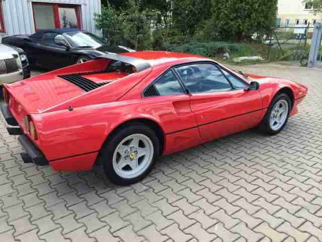 Ferrari 208 GTB TURBO