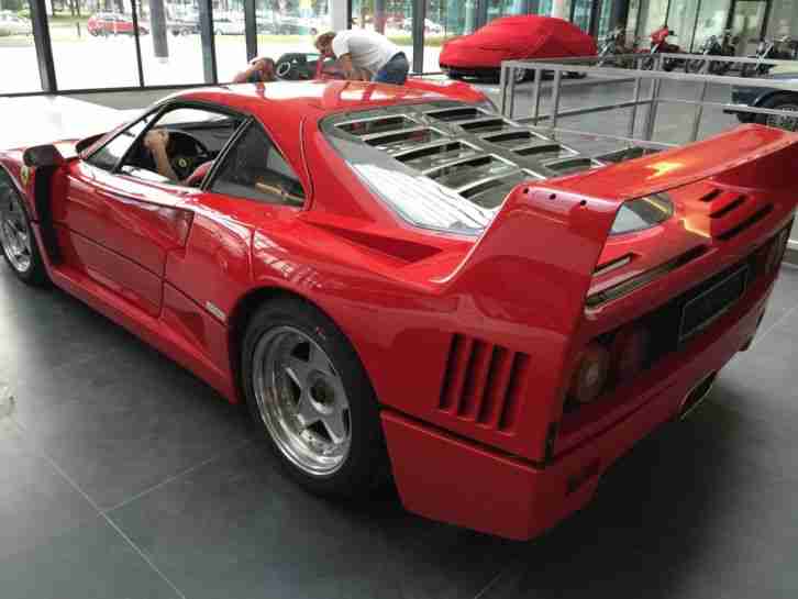 Ferrari F40 - Super Zustand bei uns im The Classic Oldtimer Hotel in Ingolstadt