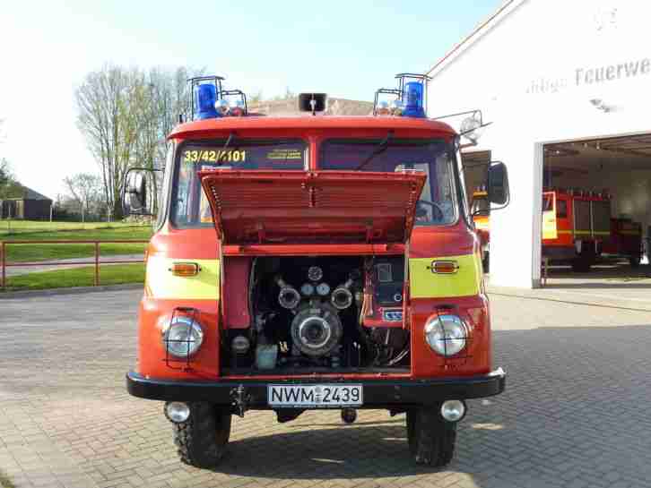 Feuerwehr Robur 4x4 LO 2002 AKF LF 8 mit 4148 km laut Tacho