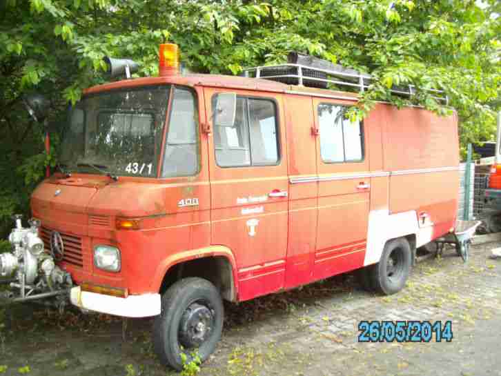 Feuerwehrfahrzeug Daimler-Benz LF 408 G