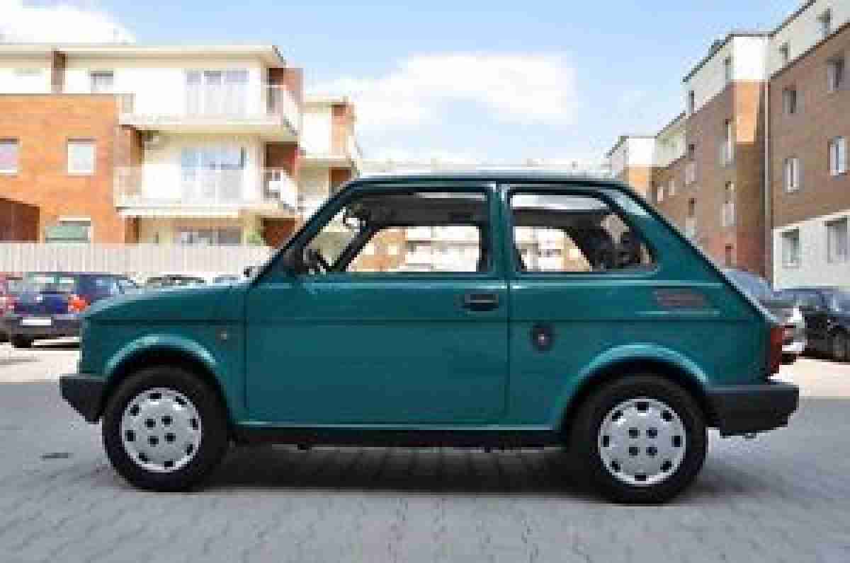 126 maluch 2000 grun top zustand nur 49 570km