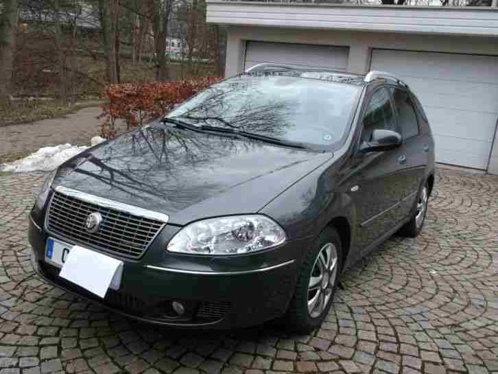 Fiat Croma 2,4 Diesel Multijet Automatik, Navi, Leder,Sitzheizung,Panoramadach.